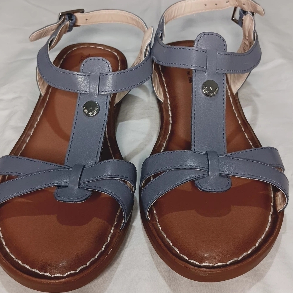Women's Hush Puppies Olive T-Strap Sandal size 9.5 W large